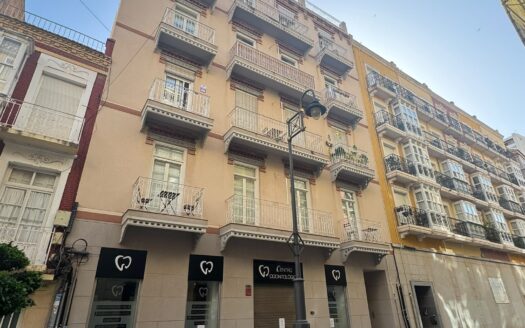 Se vende piso en calle Jabonerías