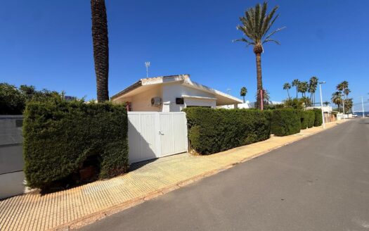 Se vende chalet en Mar de Cristal
